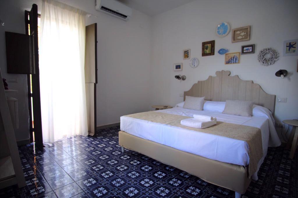 La Sciara Resort Hotel 스트롬볼리 외부 사진
